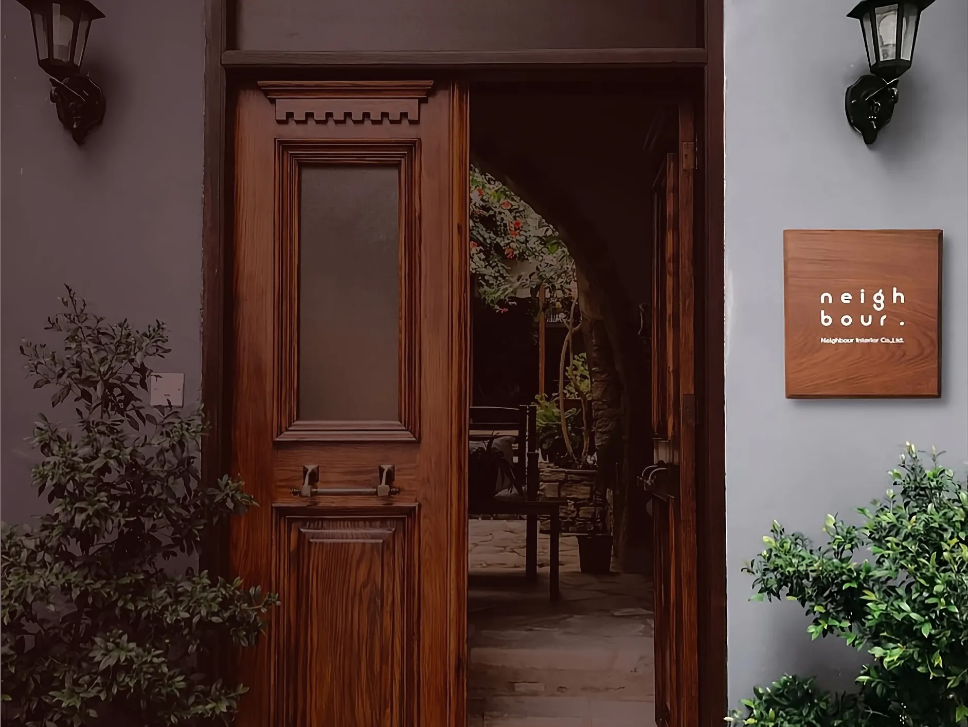 ป้ายไม้ Hero Desktop