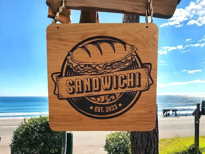 sandwich ป้ายไม้