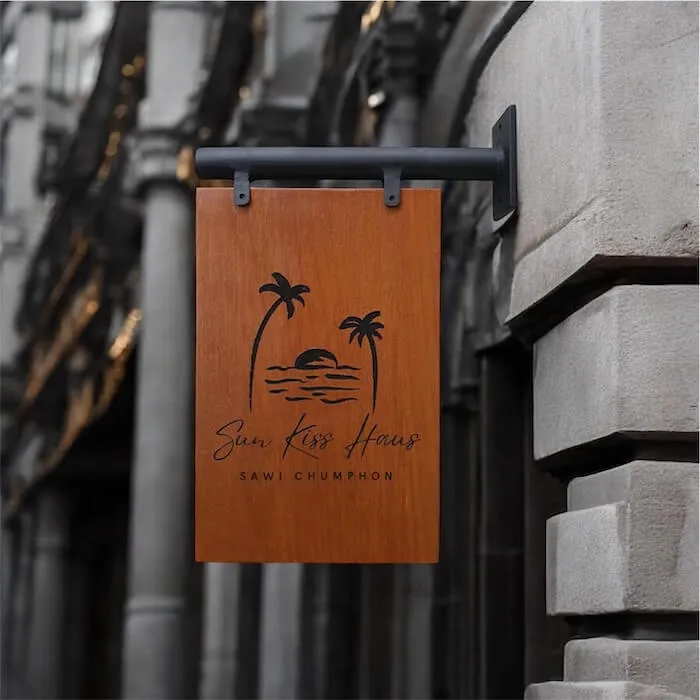 sunkiss house ป้ายไม้
